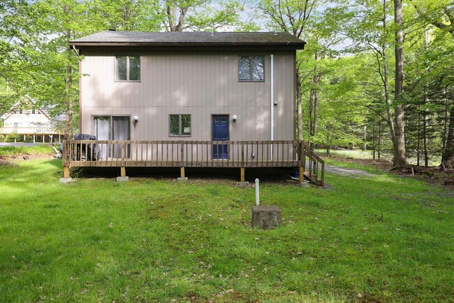 Building Photo - 141 Tommy's Ln