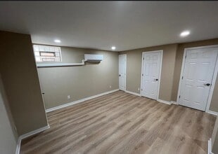 Building Photo - 108 W Spring Ave