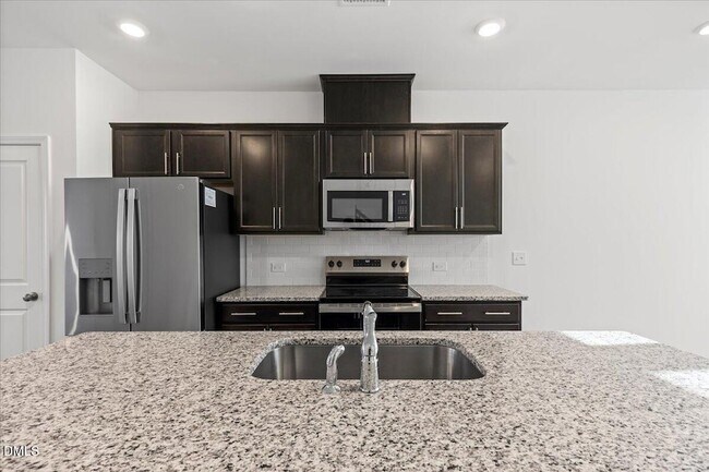 Building Photo - 1504 Crescent Townes Wy