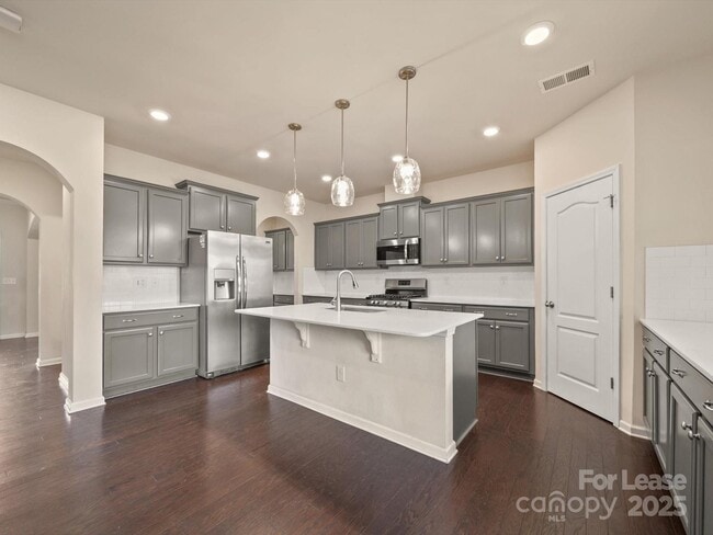 Building Photo - 1067 Winnett Dr