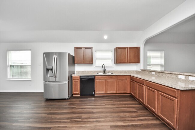 Building Photo - 10306 White Fir Villa Ave