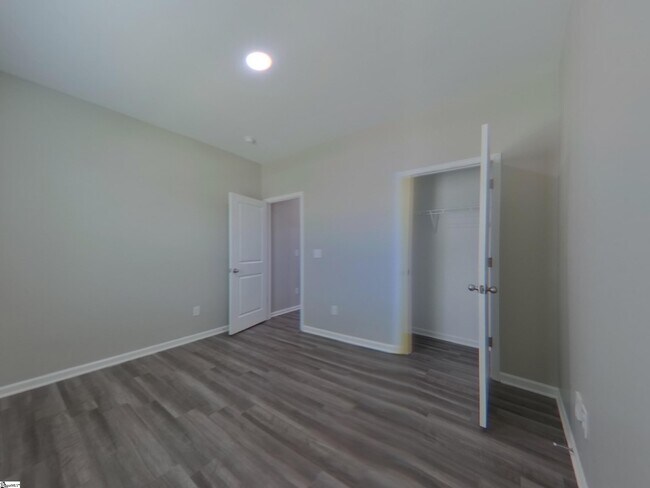 Building Photo - 210 Sweetgrass Ln
