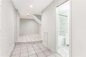 Building Photo - 903 Octavia St