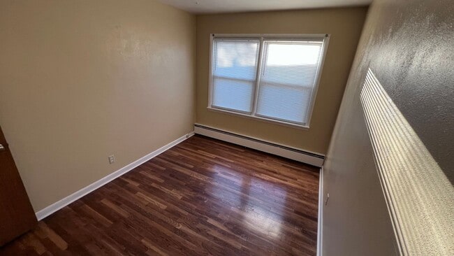 Building Photo - South Hill Charming corner lot 3 bed 2 bath in quiet neighborhood