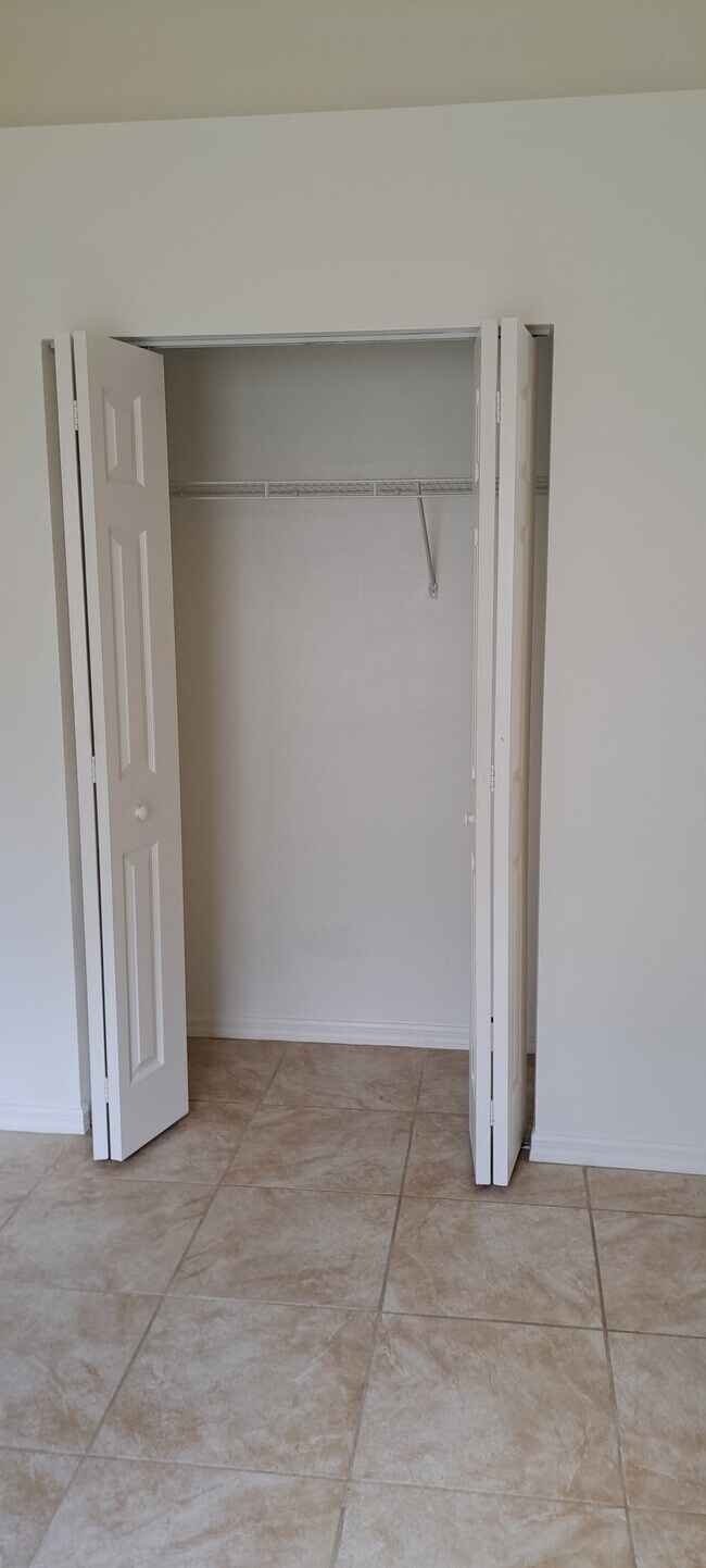 Building Photo - 1117 Sexton Rd SW