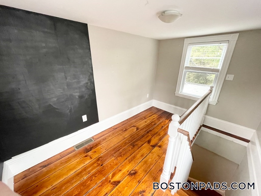 Building Photo - 51 Greenwich St