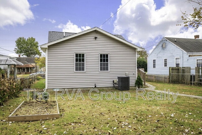 Building Photo - 1508 N 30th St