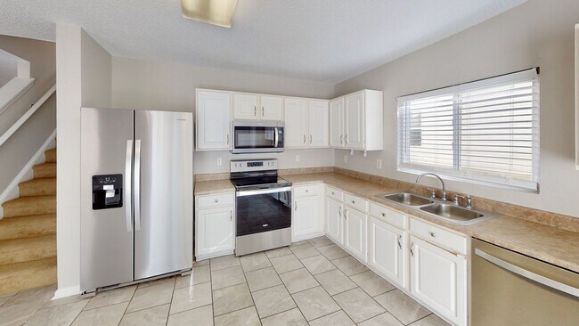Building Photo - 8139 Deodora Cedar Ln
