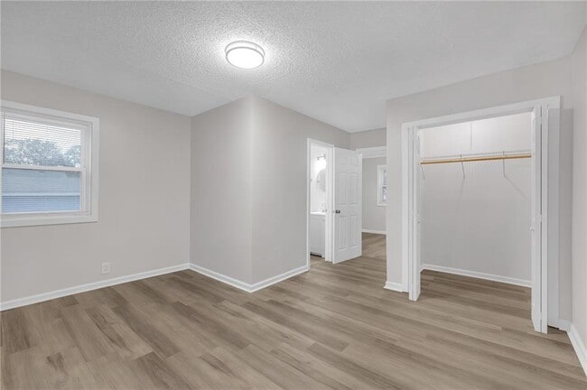 Building Photo - 1683 Candler Rd