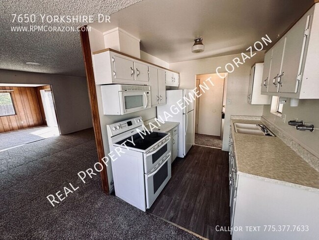 Building Photo - 7650 Yorkshire Dr