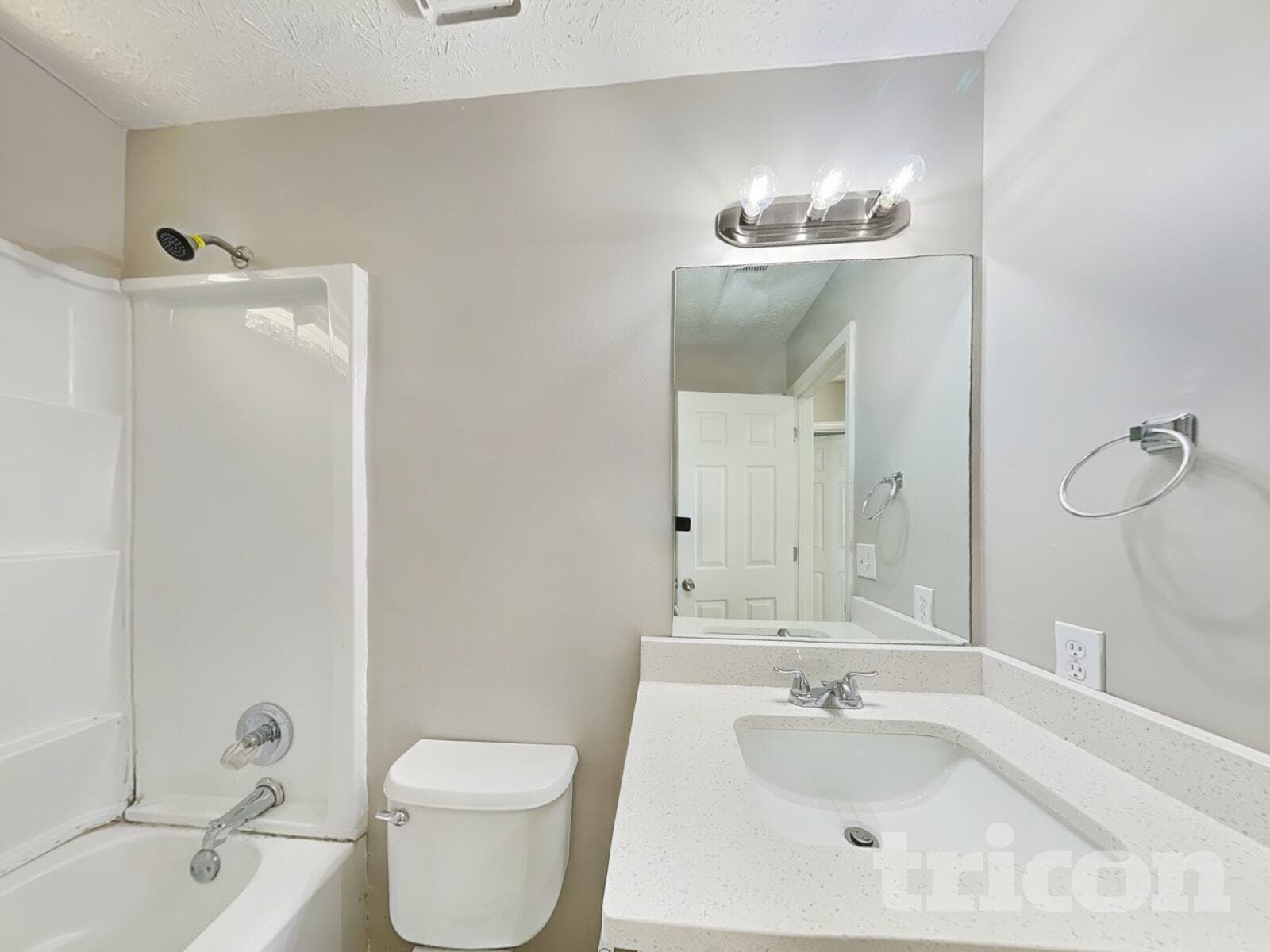 Building Photo - 30 Somerset Ct