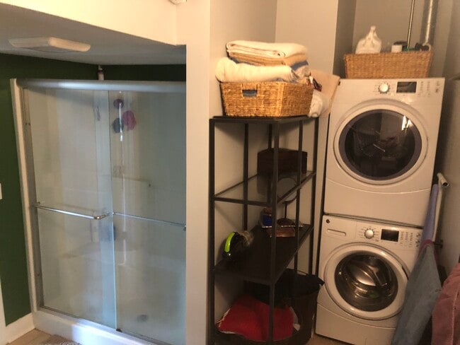 Building Photo - 56 Monroe Center St NW