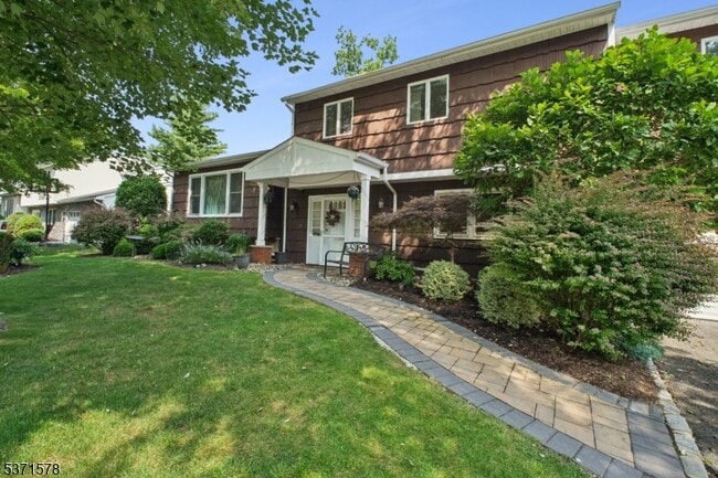 Building Photo - 5 Trombley Dr