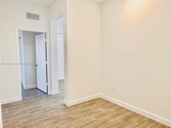 Building Photo - 1391 Tangled Orchard Tr