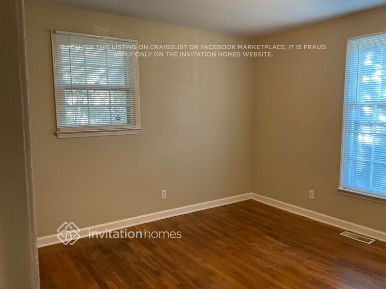 Building Photo - 5112 Shady Grove Ln