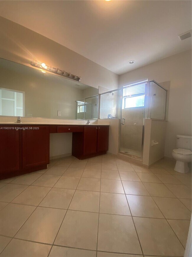 Building Photo - 15440 SW 119th Terrace