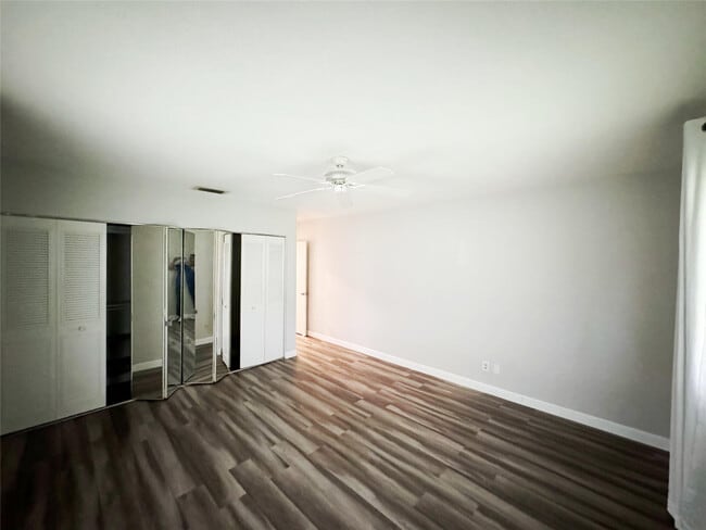 Building Photo - 9602 NW 72nd St