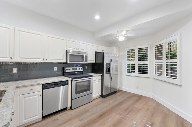 Building Photo - 5661 NW 125th Ave