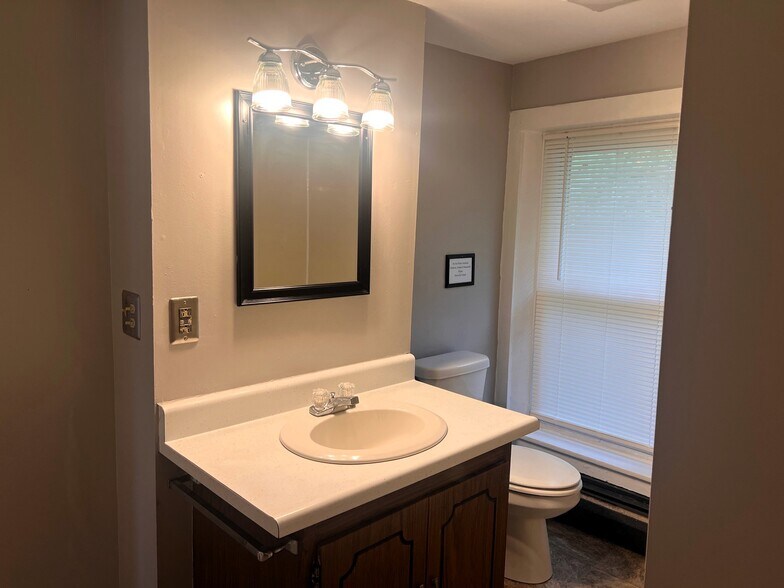 Building Photo - 59 Summer St