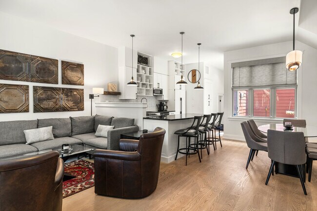 Primary Photo - 1408 Pleasant St