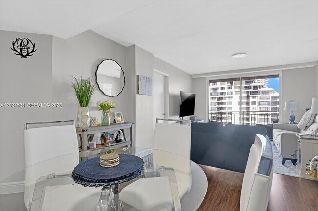 Building Photo - 770 Claughton Island Dr