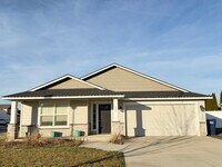 Building Photo - Post Falls Rancher