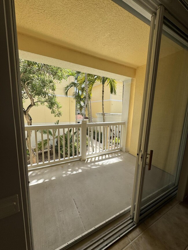 Building Photo - 224 Murcia Dr