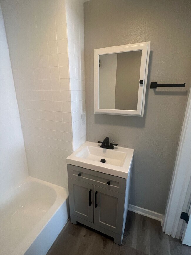 Bathroom - 1483 Hamlet Ave