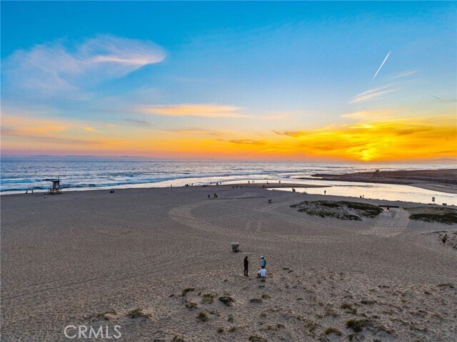 Building Photo - 7304 W Oceanfront