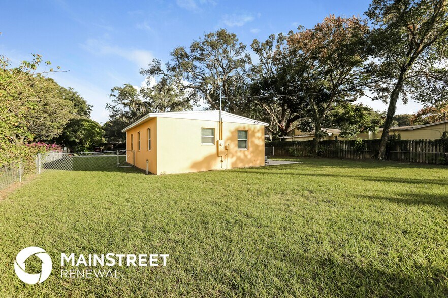 Building Photo - 5272 Vance Ave