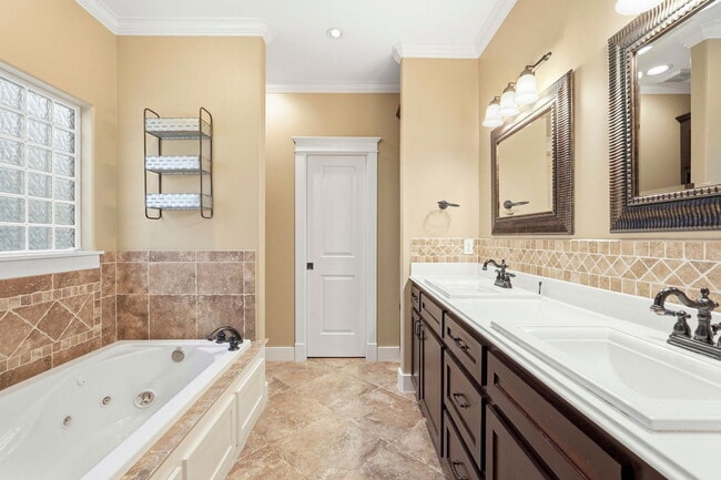 Building Photo - 1521 Prince St