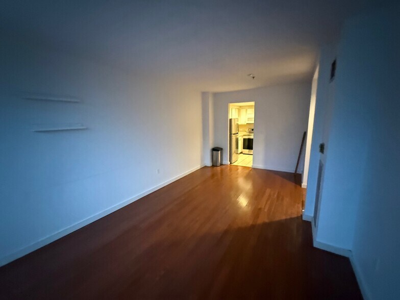 Building Photo - 535 Commonwealth Ave