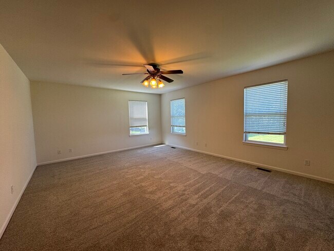 Building Photo - 405 Preserve Dr
