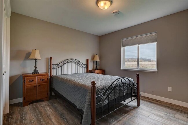 Building Photo - 1455 Shoshone Dr
