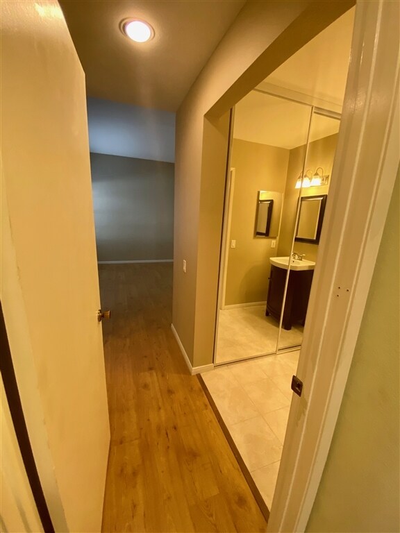 Building Photo - 13581 Tiverton Rd