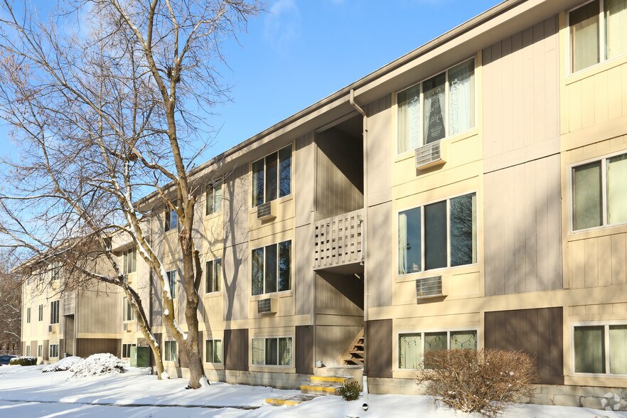 Primary Photo - Sycamore Apartments