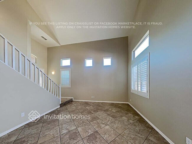 Building Photo - 20210 W Desert Bloom St