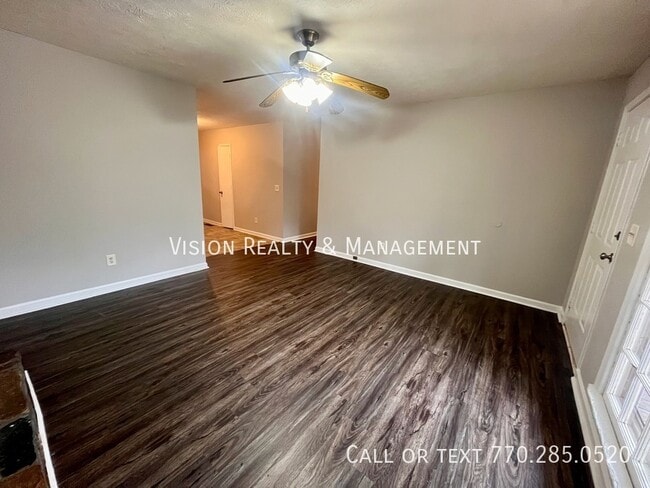 Building Photo - 270 Sage Dr