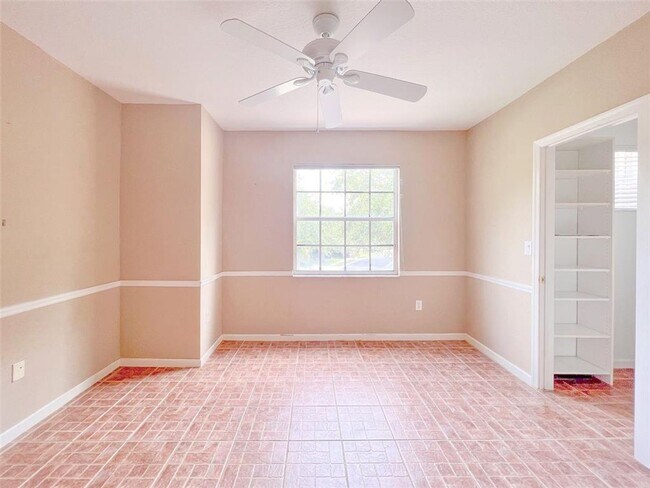 Building Photo - 2132 NW 75th Way