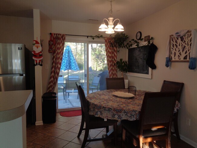 Building Photo - 3809 Satinleaf Dr