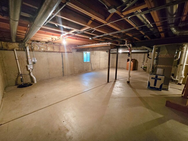 Building Photo - 2286 Brookside Ln
