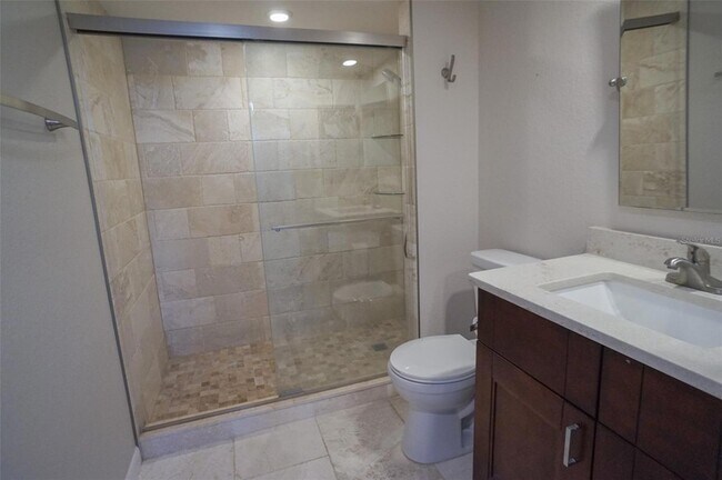 Building Photo - 400 Island Way