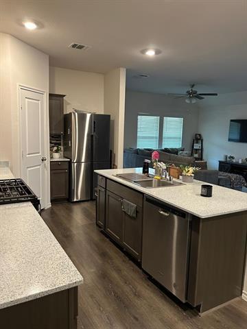 Building Photo - 1115 Quaint Meadow Dr