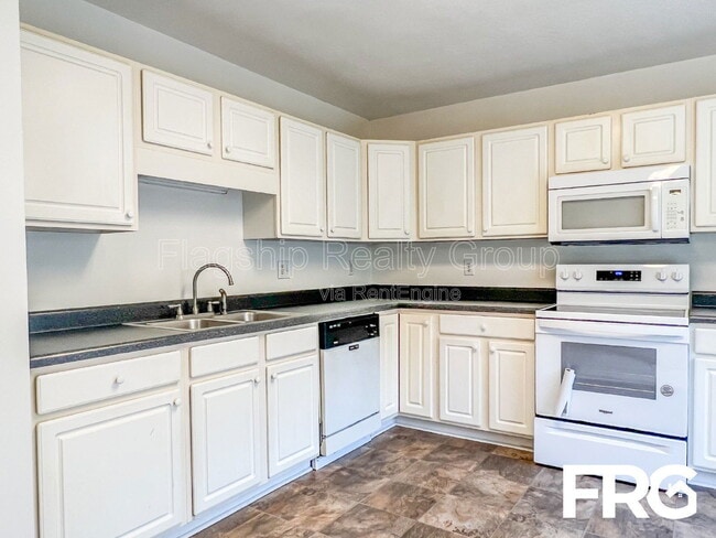 Building Photo - 4270 Williamsbrook Ln