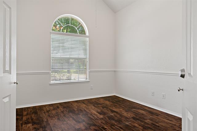 Building Photo - 7120 Bramblebush Dr