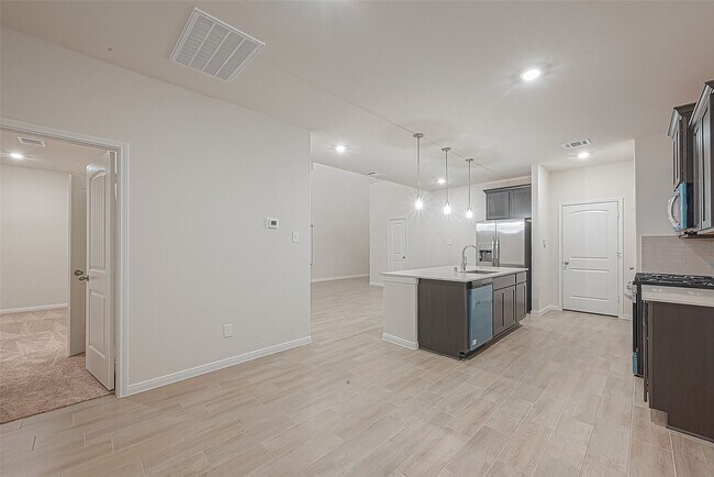 Building Photo - 8014 Fijian Cypress Dr