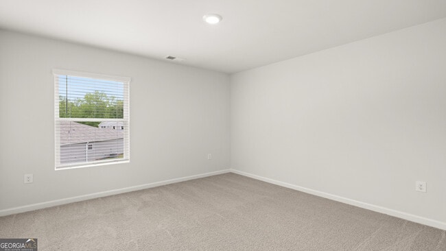 Building Photo - 5 Babcock Dr NE