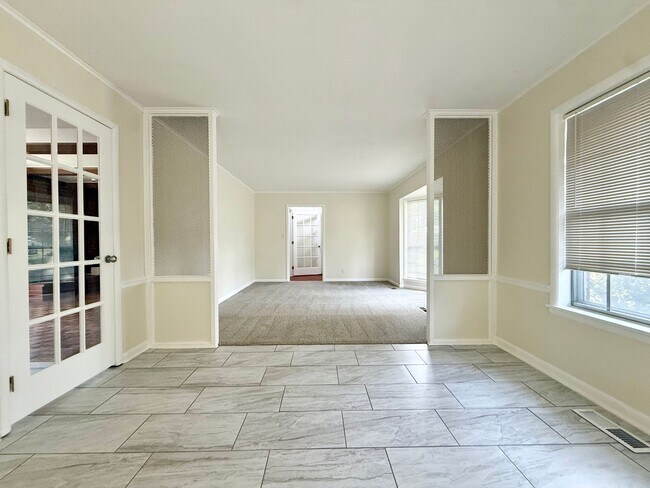 Building Photo - 5625 S Trenton Ave