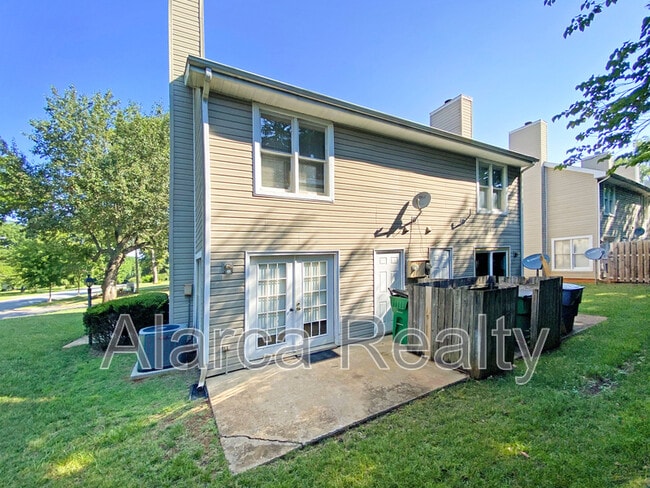 Building Photo - 3134 Driftwood Dr