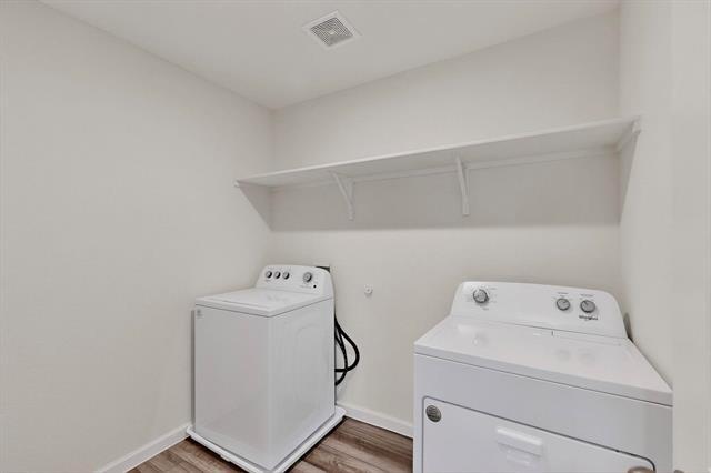 Building Photo - 225 Savannah Wy